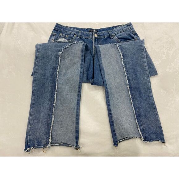 Fashion Nova Something Missing Boyfriend Jeans Size 13 - Picture 5 of 8